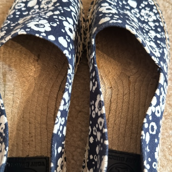 TORY BURCH - LIKE NEW Floral Espadrilles - Size 7 - Picture 5 of 10